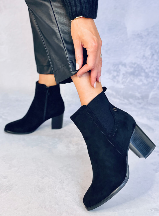 Botine clasice negre