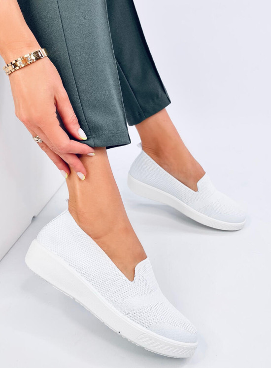 Teniși slip-on înălțați albi