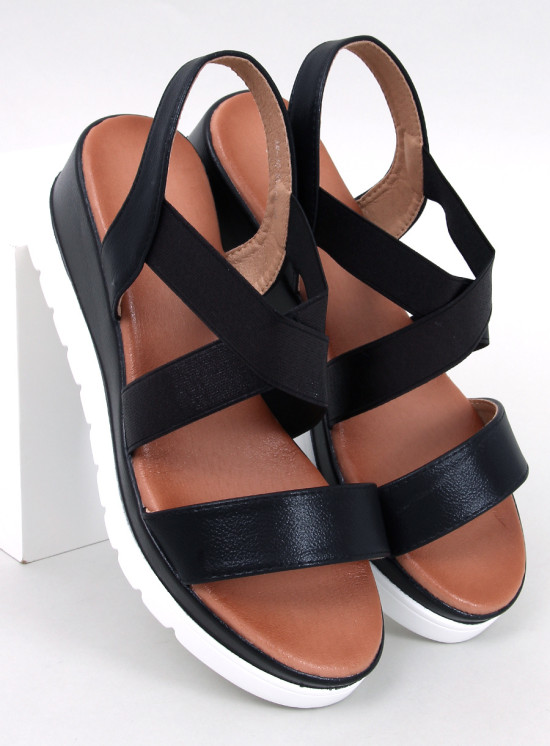 Sandale negre metalice cu toc