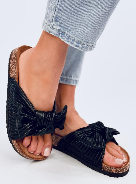 Șlapi negri cu talpă din plută