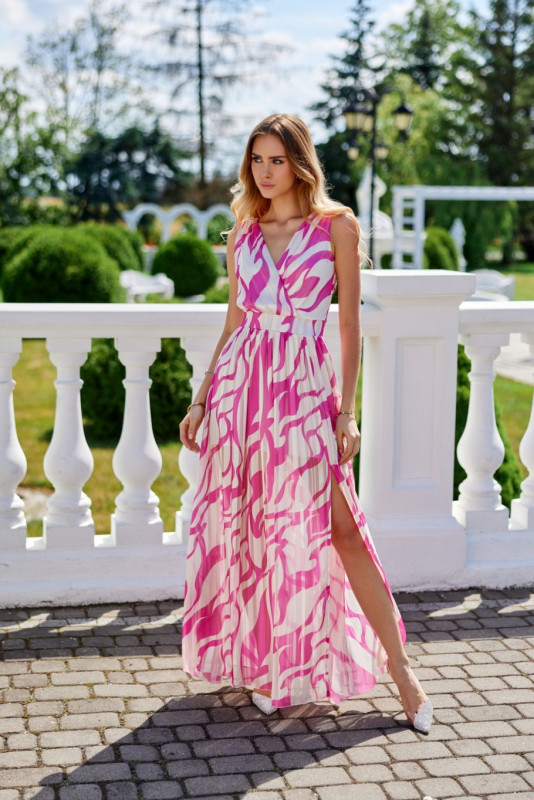 Rochie maxi din șifon cu model și decolteu petrecut