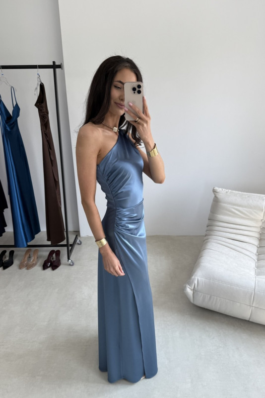 Rochie maxi satinată pe un umăr, albastru denim