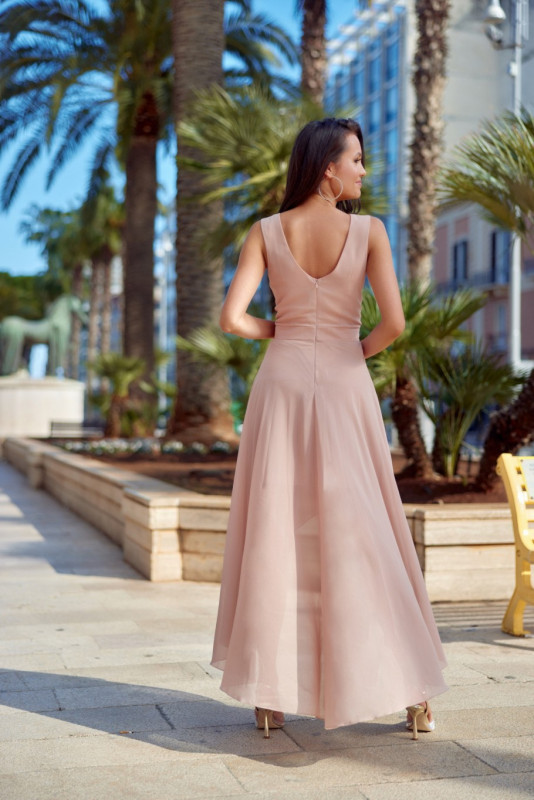 Rochie maxi asimetrică cu decolteu petrecut cappuccino