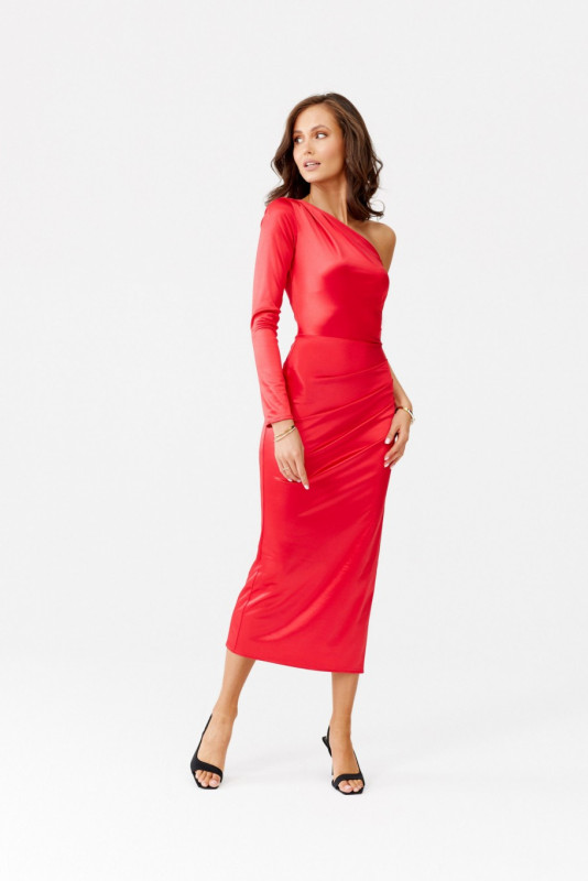 Rochie midi satinată cu o mânecă lungă, roșie