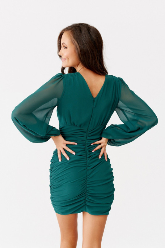 Rochie verde plisată cu mâneci bufante