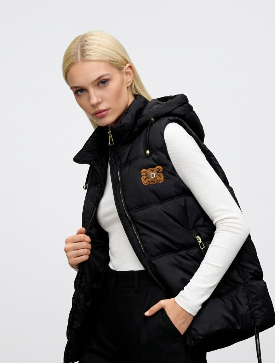 Vestă matlasată pentru damă cu glugă detașabilă neagră