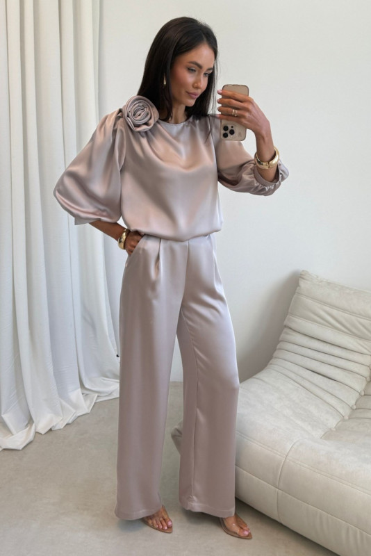 Pantaloni Elsa în nuanță bej deschis