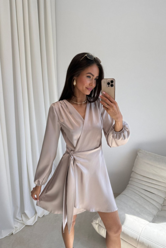 Catlin – rochie mini în nuanță bej deschis