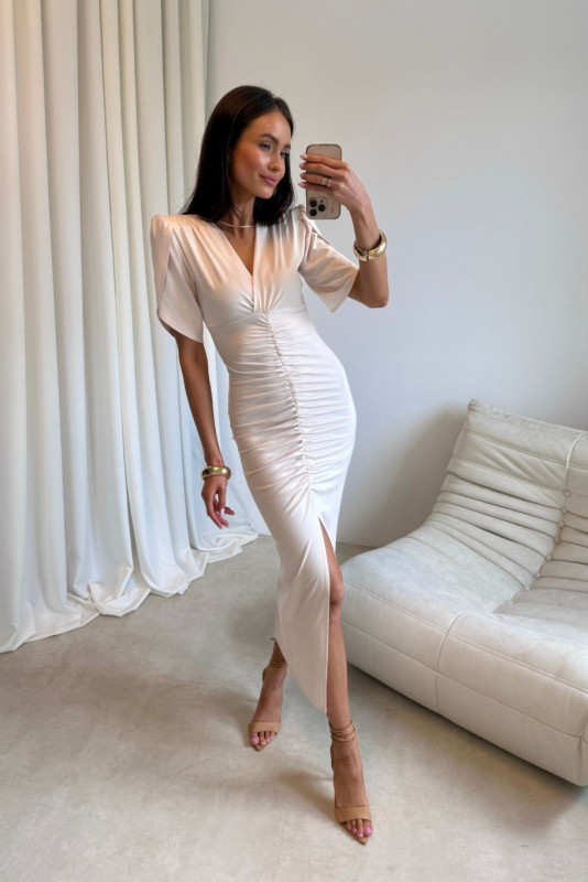 Rochie midi în nuanță de vanilie