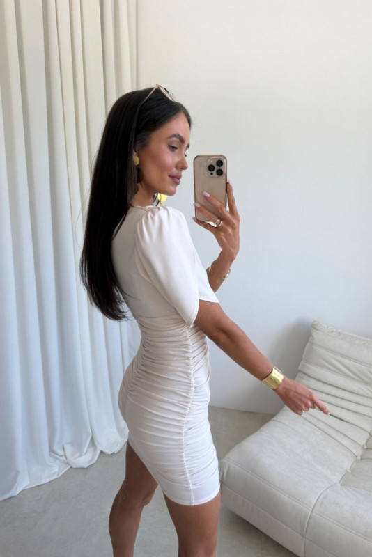 Rochie mini în nuanță de vanilie Novalie