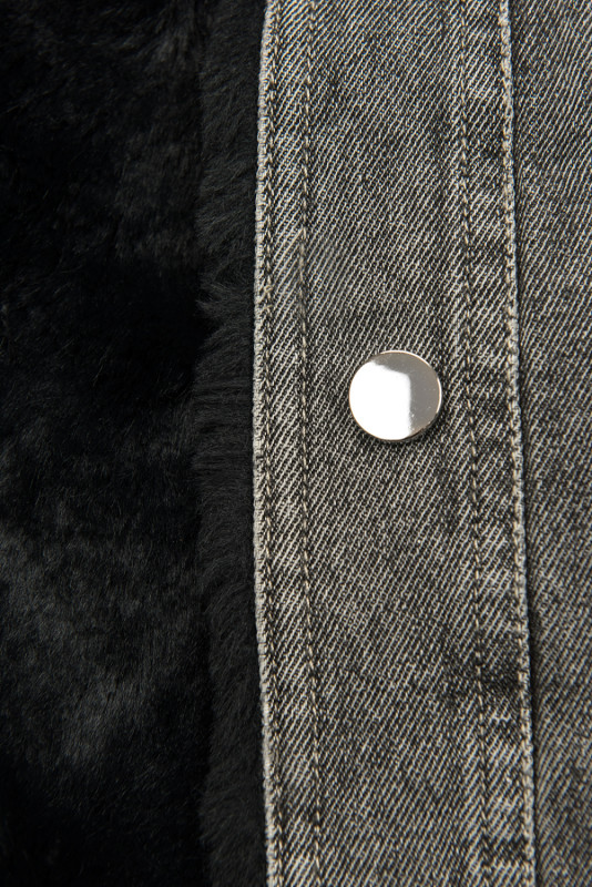 Jachetă gri denim cu blană neagră