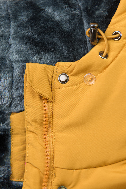 Geacă de iarnă galbenă cu pluș gri