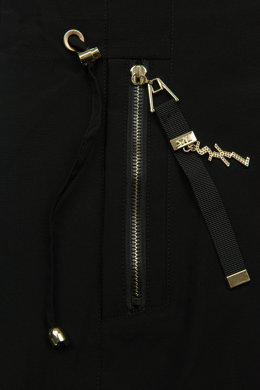 Parka pentru damă cu detalii aurii neagră