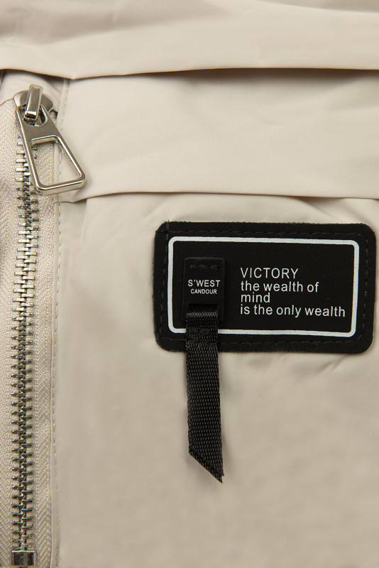 Geacă ecru de iarnă cu curea