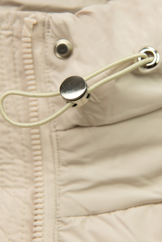 Geacă ecru de iarnă cu curea