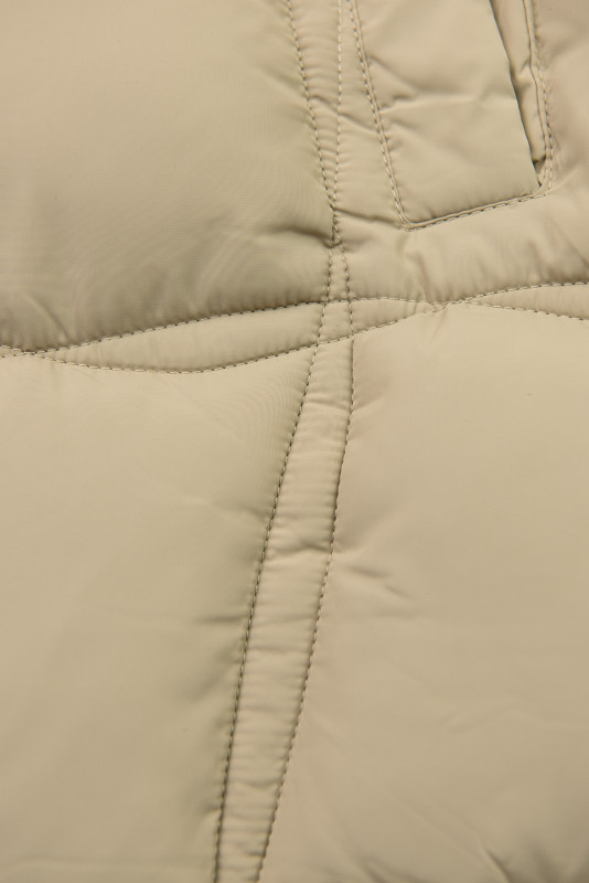 Geacă de iarnă cu curea bej