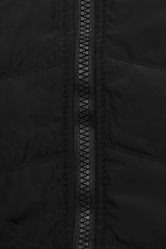 Hanorac negru cu materiale combinate