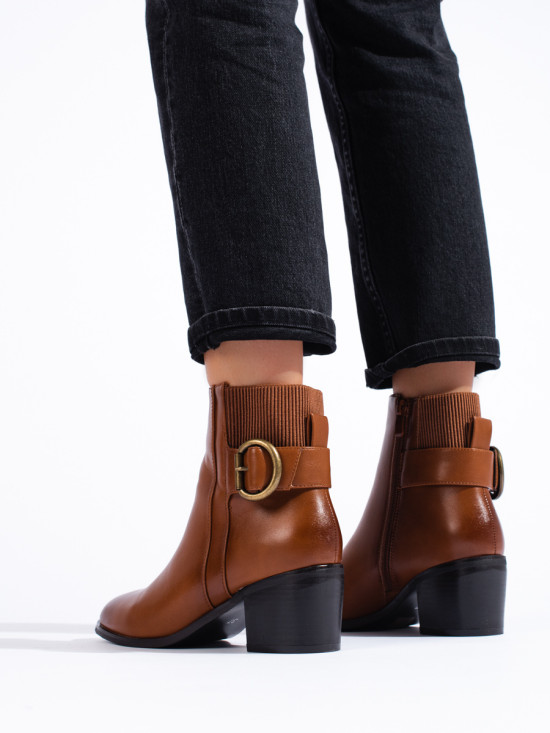Botine maro elegante cu cataramă