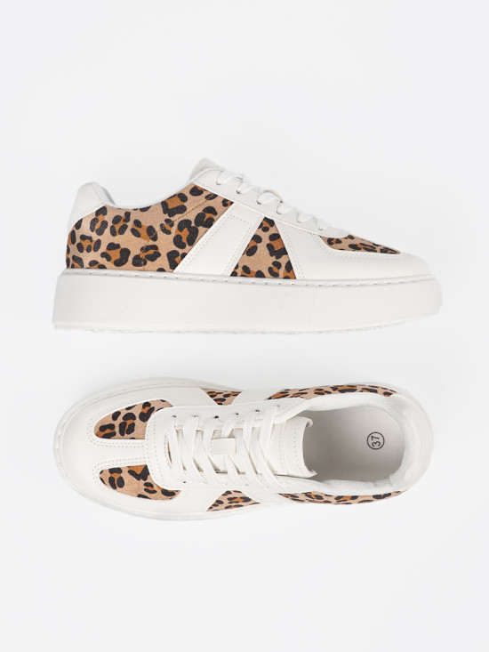 Sneakers albi cu detalii din leopard
