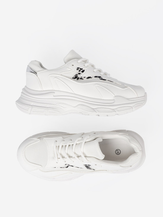 Pantofi sport albi cu accent decorativ