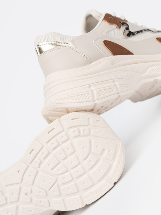 Sneakersi bej pentru femei cu talpă groasă