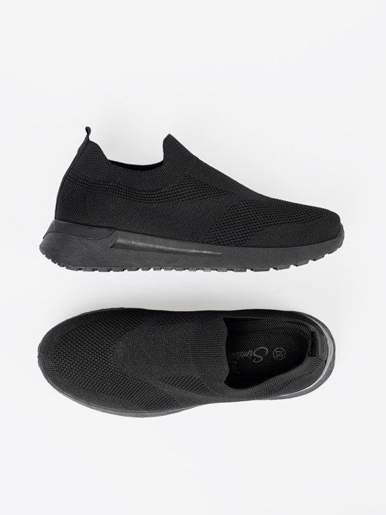 Adidași slip-on negri