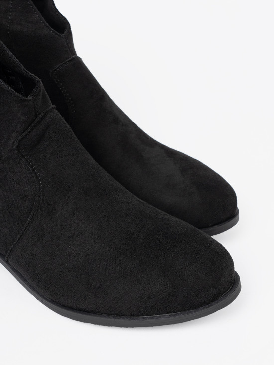 Botine negre din velur