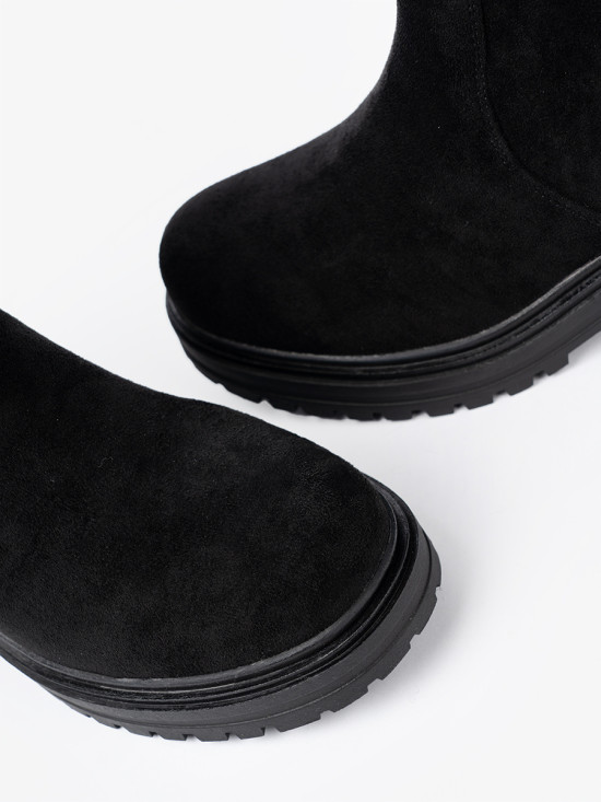 Botine negre cu talpă masivă