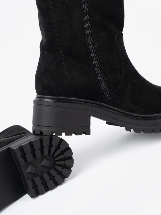 Botine negre cu talpă masivă
