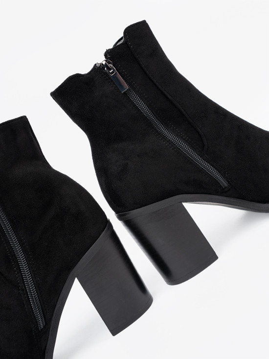 Botine negre din imitație de zămsă pe toc