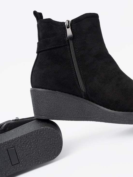 Botine negre din imitație de zăms cu inserție elastică