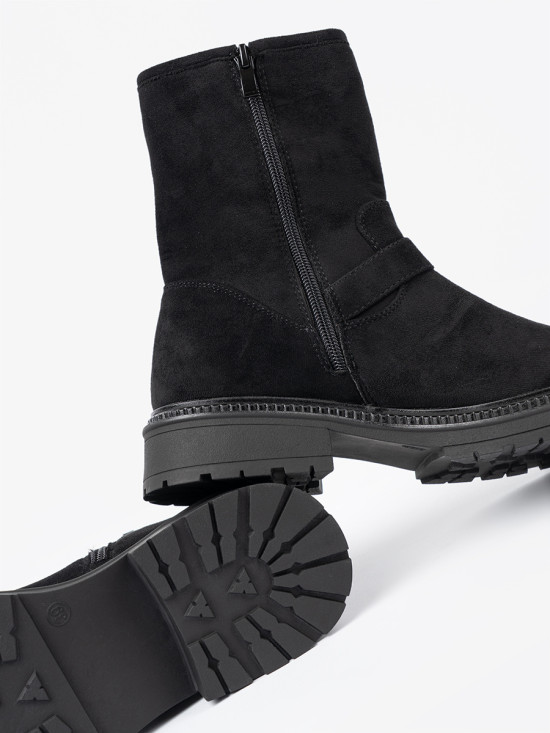 Botine negre moderne cu catarame argintii