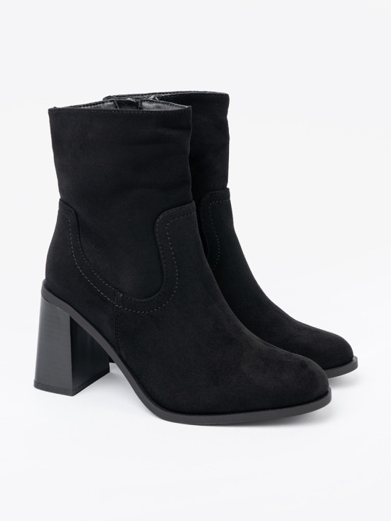Botine negre cu toc