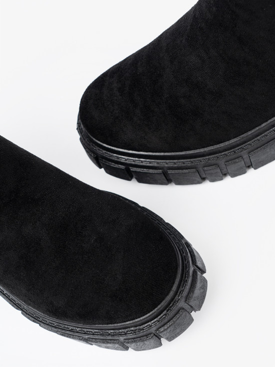 Botine negre stilate pe platformă