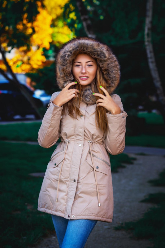 Geacă kaki îmblănită tip parka