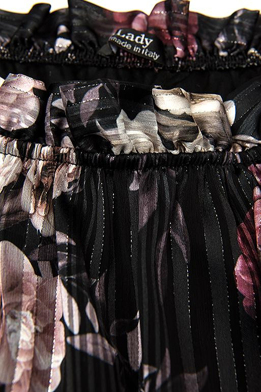 Rochie florală neagră cu panglică în talie