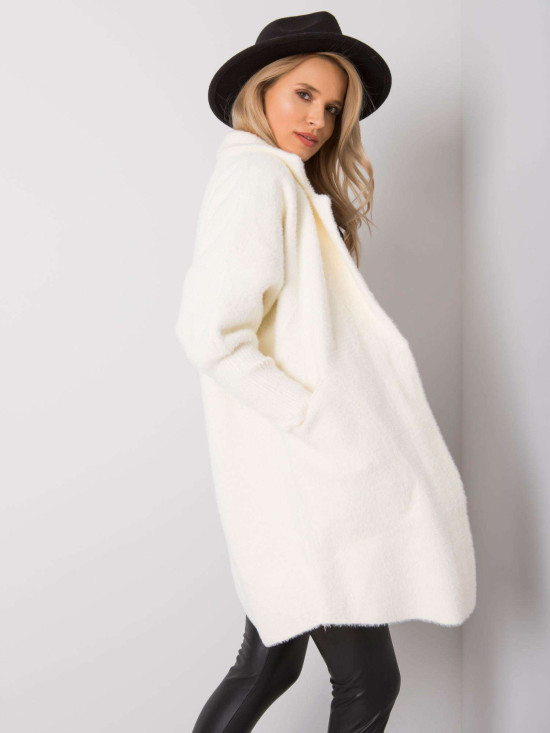 Palton ecru din alpaca fluffy