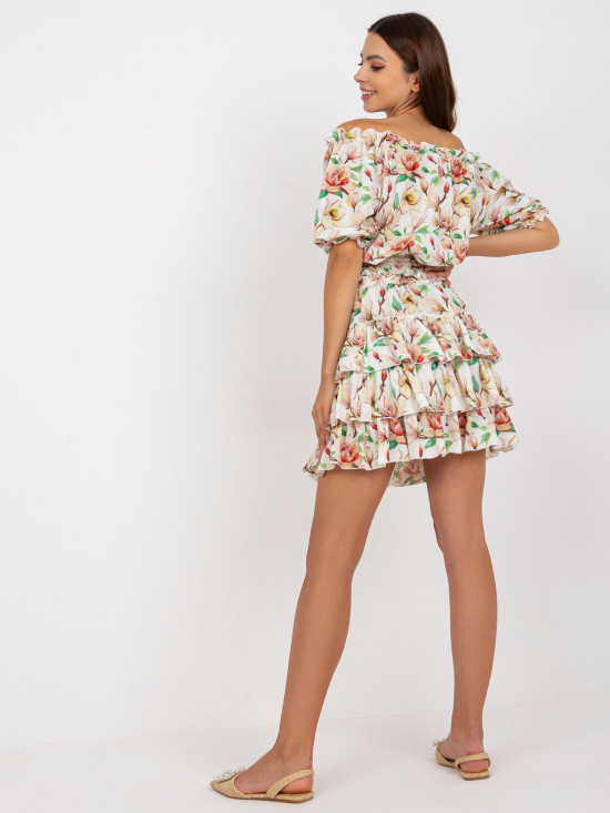 Compleu alb-roșu cu model floral