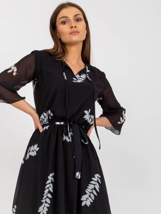 Rochie asimetrică neagră cu mâneci 3/4