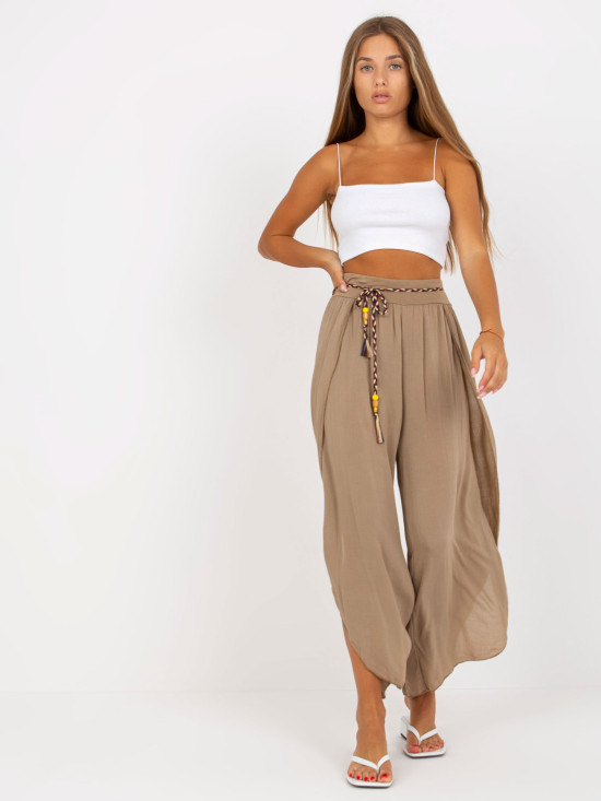 Pantaloni bej vaporoși cu fante OCH BELLA