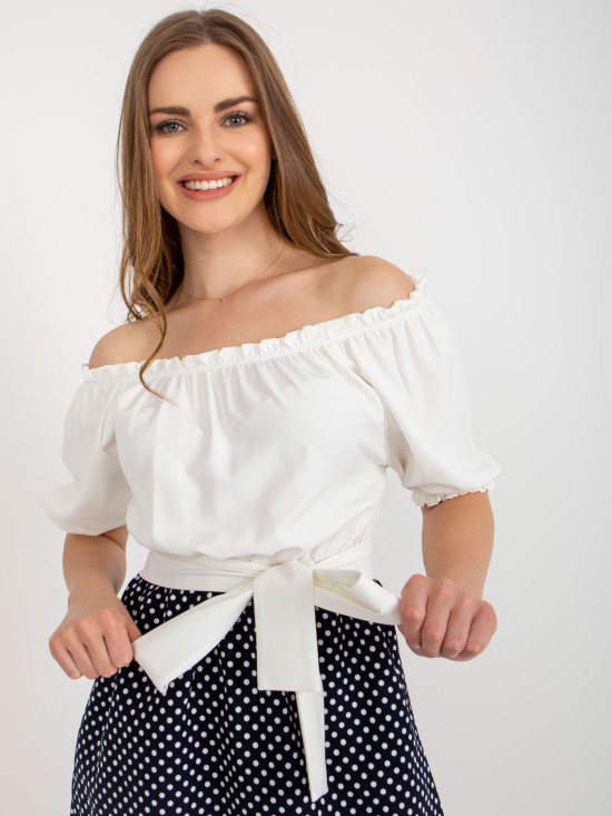 Rochie cocktail ecru-albastră cu curea