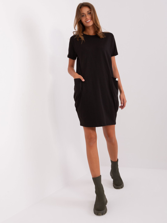 Rochie basic neagră cu mânecă scurtă