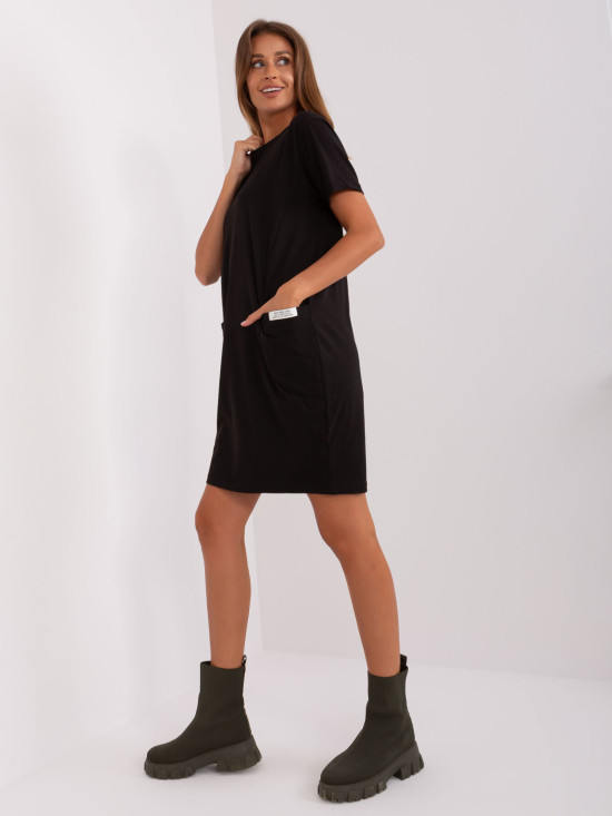 Rochie basic neagră cu mânecă scurtă