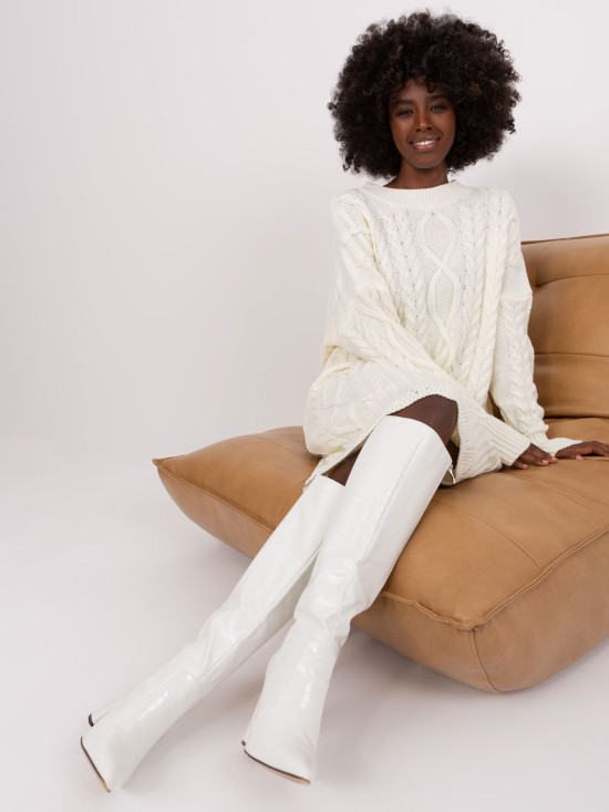 Rochie midi elegantă în ecru