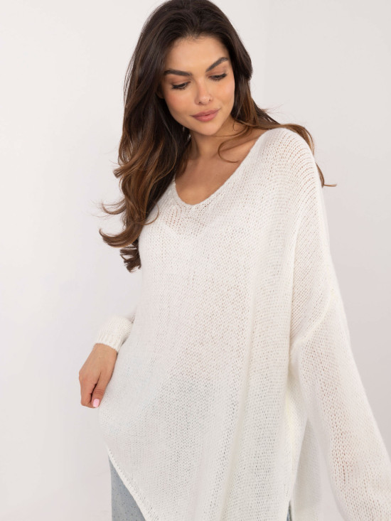 Pulover elegant ecru cu mâneci lungi