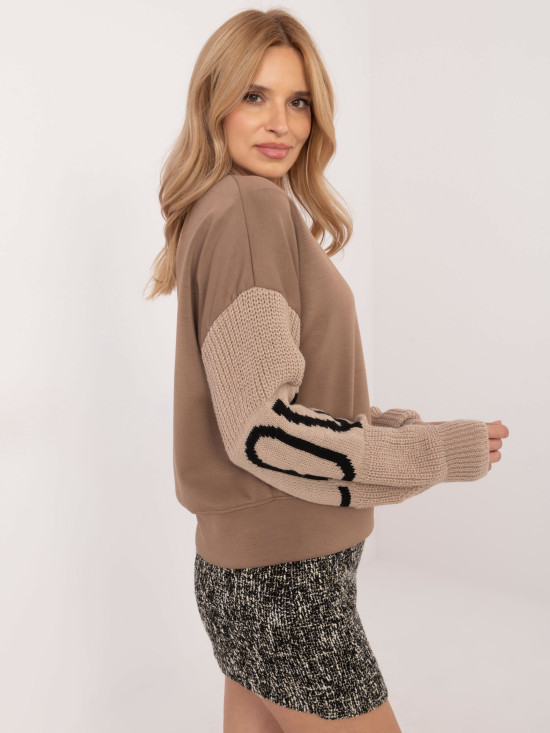 Bluza bej elegantă