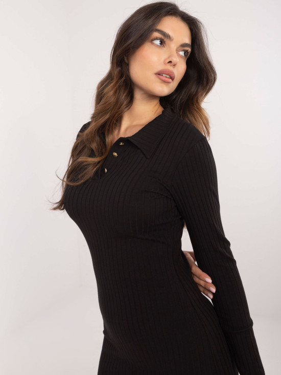 Rochie elegantă neagră cu mâneci lungi