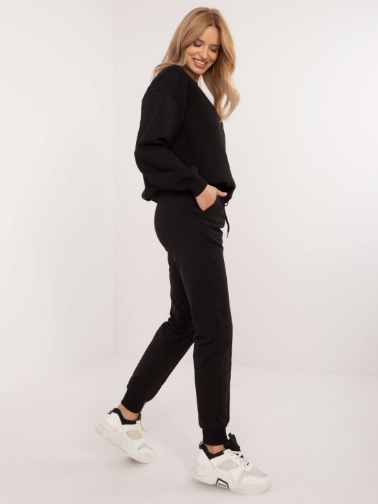 Pantaloni sportivi negri eleganți