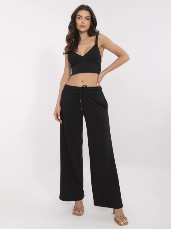Pantaloni sportivi negri eleganți