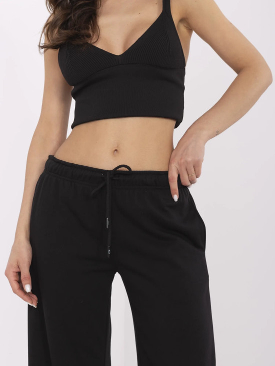 Pantaloni sportivi negri eleganți